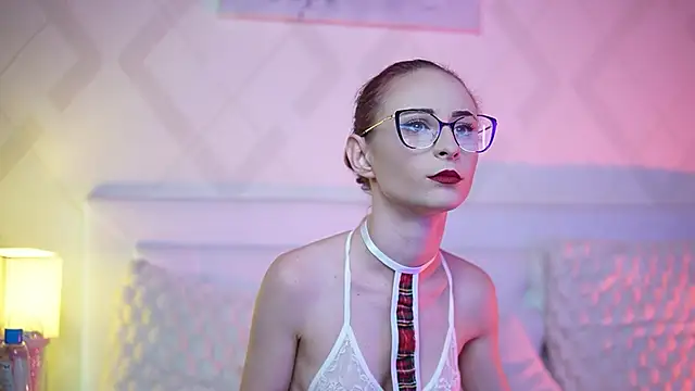 Snapshot of SaraiAngel chatting on 09-20-25, 08:54 SaraiAngel online show from 09-20-25, 08:54