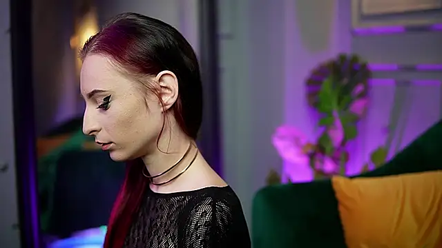 Snapshot of SaraiAngel chatting on 11-05-25, 09:59 SaraiAngel online show from 11-05-25, 09:59