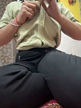 miss moonikaa online show from 03-24-26, 09:36