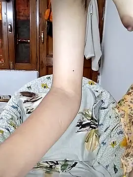 miss raavy online show from 03-28-26, 08:36