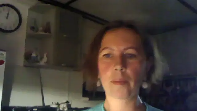 Loxiva online show from 10-31-25, 03:57