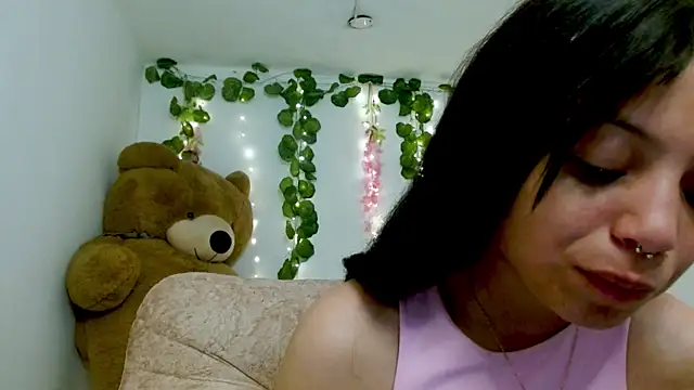 EIVIY1609 online show from 11-07-25, 02:17