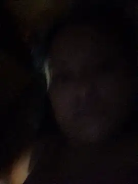 Snapshot of EAAM1@xh chatting on 05-03-26, 01:22 EAAM1xh online show from 05-03-26, 01:22