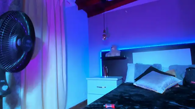 eriikjoness online show from 09-17-25, 01:57