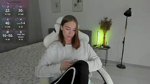 LovelyKaya online show from 10-19-25, 03:23