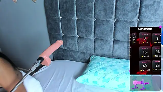 lau-hot online show from 10-17-25, 08:33