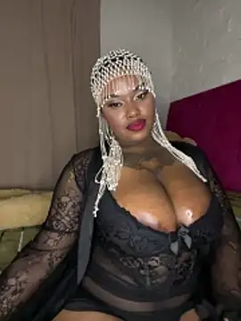 Snapshot of QUEEN_NOBUHLE_777 chatting on 06-05-26, 11:43 QUEEN NOBUHLE 777 online show from 06-05-26, 11:43