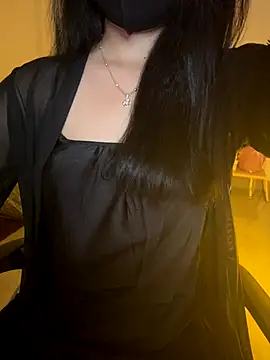 Ngoc Quynh 18 online show from 09-25-25, 04:21