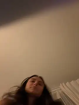 SophiiaStarr online show from 12-19-25, 07:43