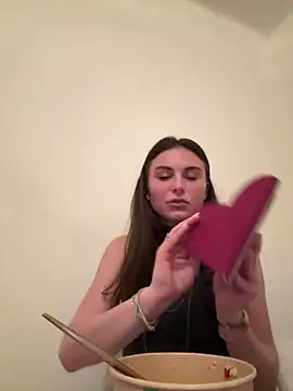 SophiiaStarr online show from 04-08-26, 07:47