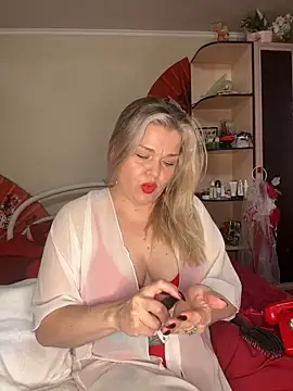 Nayvessa online show from 11-14-25, 07:51