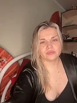 Nayvessa online show from 11-25-25, 06:41