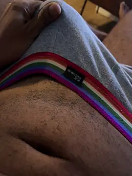 Hiuwee online show from 03-06-26, 10:39