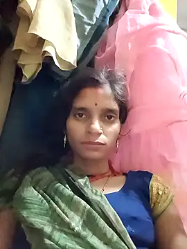 Snapshot of Punam_jindal chatting on 09-30-25, 03:06 Punam jindal online show from 09-30-25, 03:06