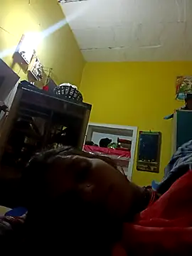 Snapshot of Punam_jindal chatting on 11-14-25, 04:06 Punam jindal online show from 11-14-25, 04:06