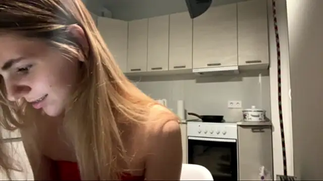 Denni Spilber online show from 10-24-25, 05:20