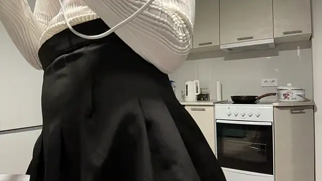 Denni Spilber online show from 12-05-25, 05:42