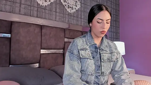 AmaaraRosse online show from 10-24-25, 01:29