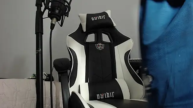 dereck karter online show from 12-11-24, 07:03