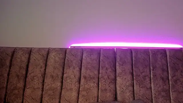 Ambeer fox  online show from 04-17-26, 01:58