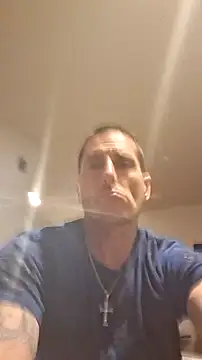 Snapshot of majestic4u chatting on 06-20-26, 04:26 majestic4u online show from 06-20-26, 04:26