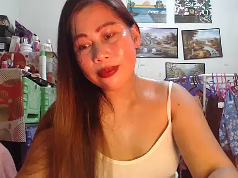 Snapshot of filipina_beauty chatting on 12-17-25, 05:08 filipina beauty online show from 12-17-25, 05:08