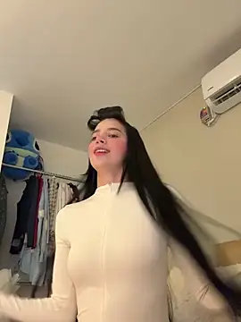 Min junn online show from 09-20-25, 01:39