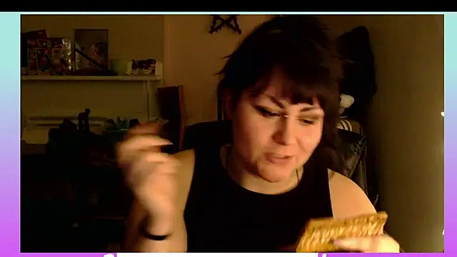 PeakoBunny online show from 11-16-25, 10:59