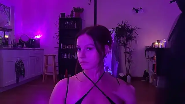 Snapshot of 7theSorceress chatting on 10-18-25, 06:05 7theSorceress online show from 10-18-25, 06:05