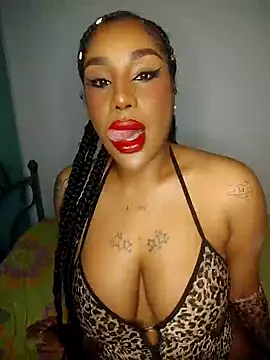 Queen Amara online show from 04-17-26, 03:53