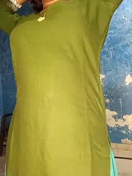 Snapshot of Komal-Rajput chatting on 11-15-25, 06:33 Komal-Rajput online show from 11-15-25, 06:33