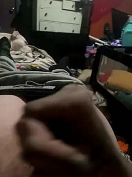 Snapshot of Nogudd chatting on 10-28-25, 05:15 Nogudd online show from 10-28-25, 05:15