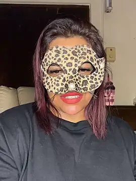 Snapshot of SLNatasha chatting on 11-27-25, 04:25 SLNatasha online show from 11-27-25, 04:25