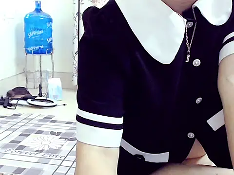 Ami 8x online show from 10-29-25, 05:53