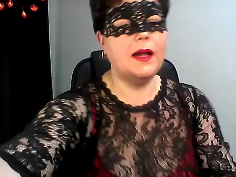 Snapshot of EllaLove2277 chatting on 02-03-26, 12:32 EllaLove2277 online show from 02-03-26, 12:32