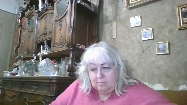 Snapshot of Lala-Love56 chatting on 04-20-26, 04:10 Lala-Love56 online show from 04-20-26, 04:10