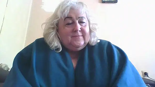 Snapshot of Lala-Love56 chatting on 05-03-26, 12:33 Lala-Love56 online show from 05-03-26, 12:33
