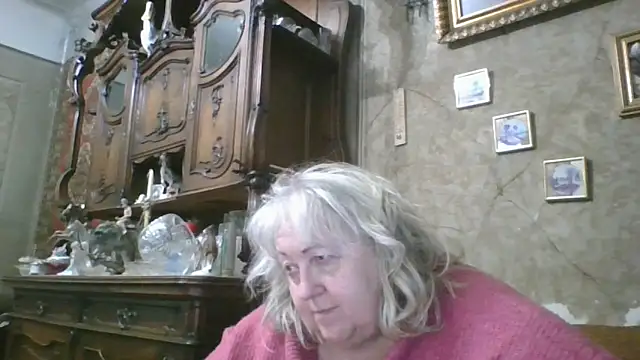 Snapshot of Lala-Love56 chatting on 05-06-26, 06:02 Lala-Love56 online show from 05-06-26, 06:02
