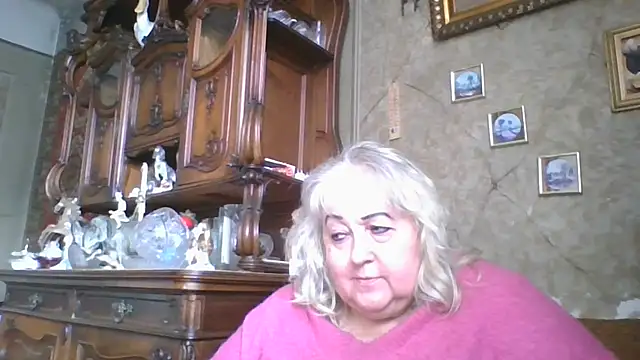 Snapshot of Lala-Love56 chatting on 05-13-26, 10:56 Lala-Love56 online show from 05-13-26, 10:56