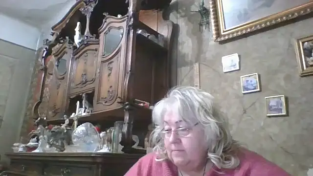 Snapshot of Lala-Love56 chatting on 05-17-26, 09:22 Lala-Love56 online show from 05-17-26, 09:22
