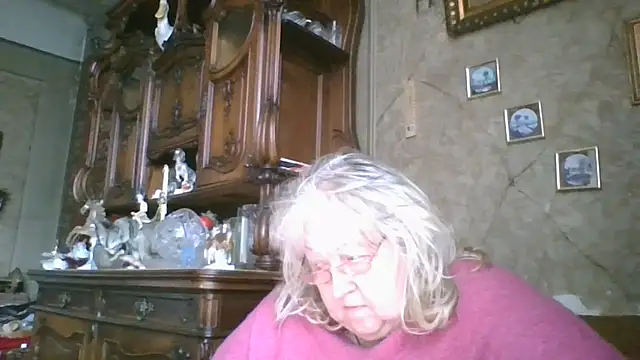 Snapshot of Lala-Love56 chatting on 06-02-26, 08:05 Lala-Love56 online show from 06-02-26, 08:05