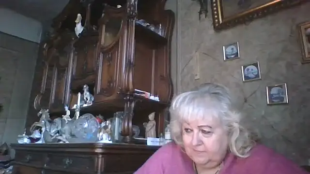 Snapshot of Lala-Love56 chatting on 06-03-26, 05:18 Lala-Love56 online show from 06-03-26, 05:18