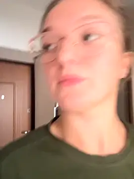 Snapshot of Bellatrisssaa chatting on 09-18-25, 08:38 Bellatrisssaa online show from 09-18-25, 08:38