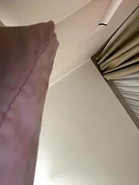 Snapshot of Bellatrisssaa chatting on 11-26-25, 02:40 Bellatrisssaa online show from 11-26-25, 02:40