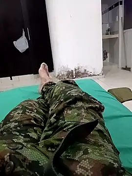 Snapshot of alejos81 chatting on 11-09-25, 01:59 alejos81 online show from 11-09-25, 01:59