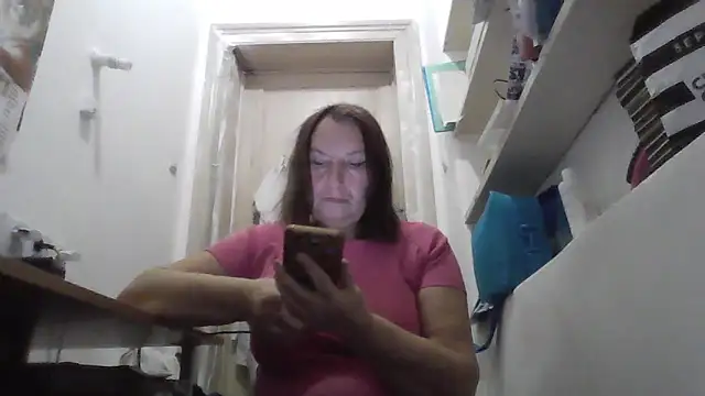 Snapshot of AnnaLive570 chatting on 12-16-25, 05:34 AnnaLive570 online show from 12-16-25, 05:34