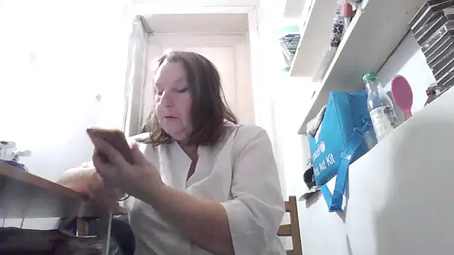 Snapshot of AnnaLive570 chatting on 01-08-26, 05:32 AnnaLive570 online show from 01-08-26, 05:32