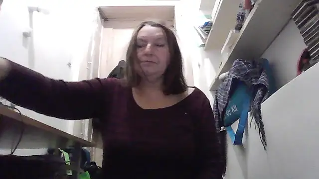 Snapshot of AnnaLive570 chatting on 01-13-26, 05:24 AnnaLive570 online show from 01-13-26, 05:24