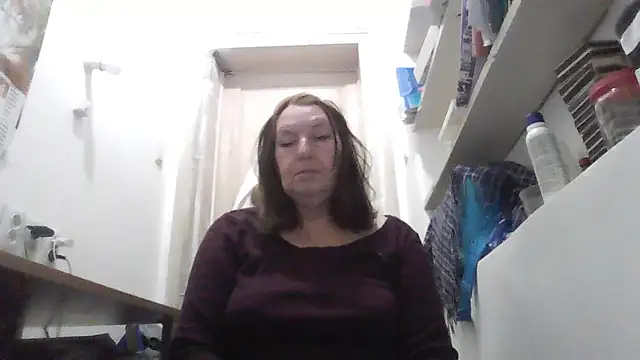 Snapshot of AnnaLive570 chatting on 02-15-26, 06:32 AnnaLive570 online show from 02-15-26, 06:32