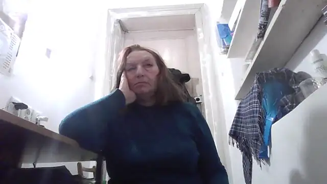 Snapshot of AnnaLive570 chatting on 02-17-26, 07:05 AnnaLive570 online show from 02-17-26, 07:05